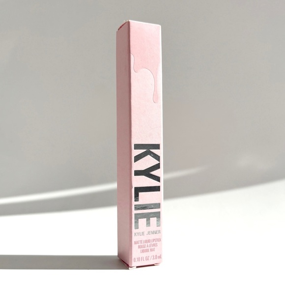 NWT Kylie Cosmetics Matte Liquid Lipstick - color 707 - KHLO$ - Picture 2 of 11